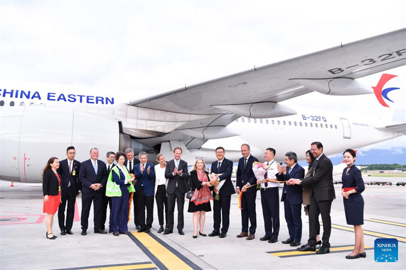 Απογε?ωση τη? απευθε?α? πτ?ση? Σαγκ?η-Γενε?η