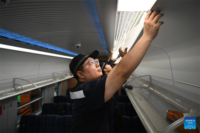 Η συντ?ρηση των σιδηροδρ?μων βρ?σκεται σε εξ?λιξη για να εξασφαλιστε? η ασφαλ?? καλοκαιριν? ταξιδιωτικ? μετακ?νηση