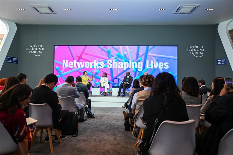 Το θεριν? φ?ρουμ του Νταβ?? για το 2025 ξεκιν? στην π?λη Τιεντζ?ν τη? β?ρεια? Κ?να?