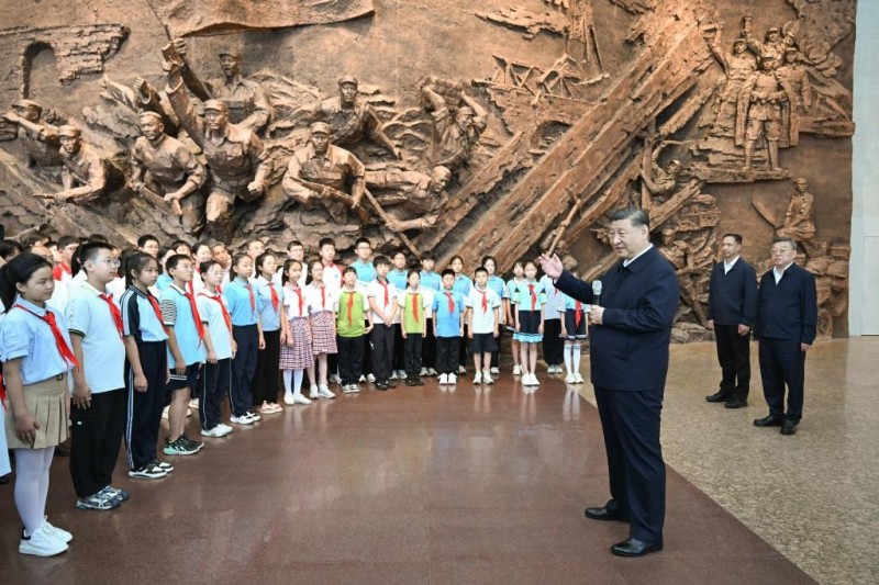 Ο Κιν?ζο? Πρ?εδρο? αποτ?ει φ?ρο τιμ?? στου? μ?ρτυρε? του πολ?μου αντ?σταση? κατ? τη? ιαπωνικ?? επιθετικ?τητα?