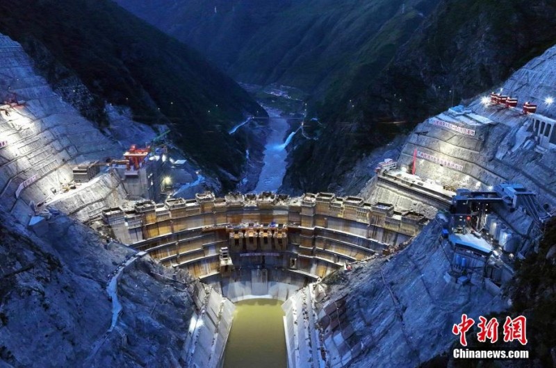 Αεροφωτογραφ?α του υδροηλεκτρικο? σταθμο? Γιεμπατ?ν?υπ? κατασκευ?