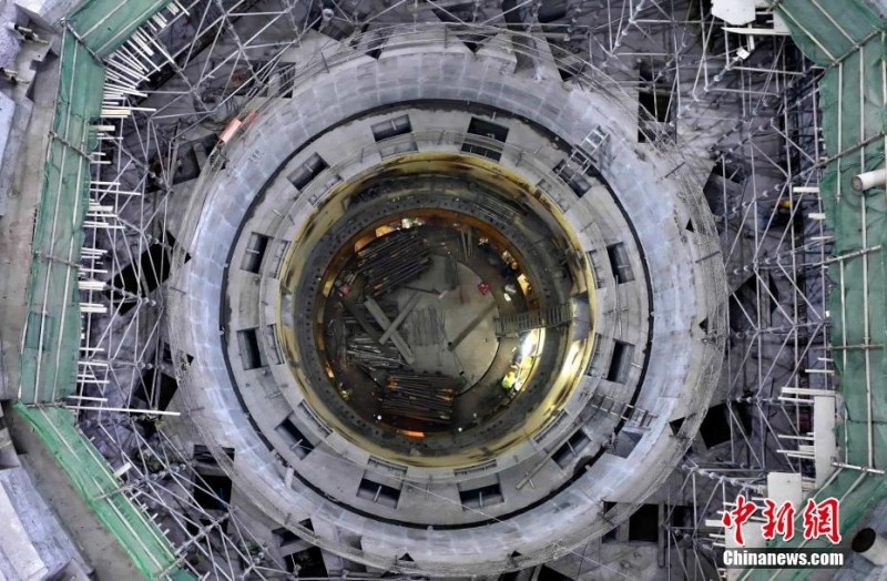 Αεροφωτογραφ?α του υδροηλεκτρικο? σταθμο? Γιεμπατ?ν?υπ? κατασκευ?