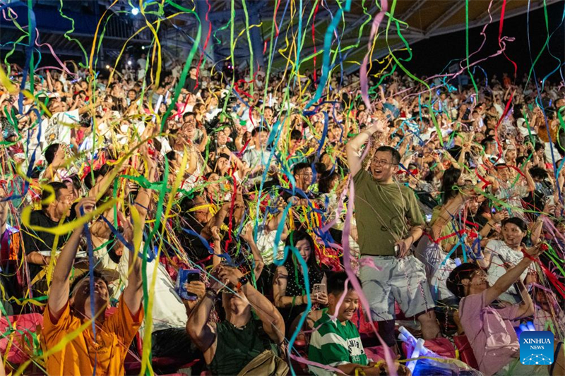 Δημιουργικ? επ?δειξη πυροτεχνημ?των στην