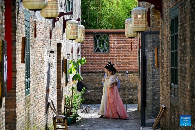 Η παλι? συνοικ?α στην επαρχ?α Τζιανγκσ? τη? Κ?να? μετατρ?πεται σε ακμ?ζον κ?ντρο πολιτιστικ?? καινοτομ?α? και τουρισμο?