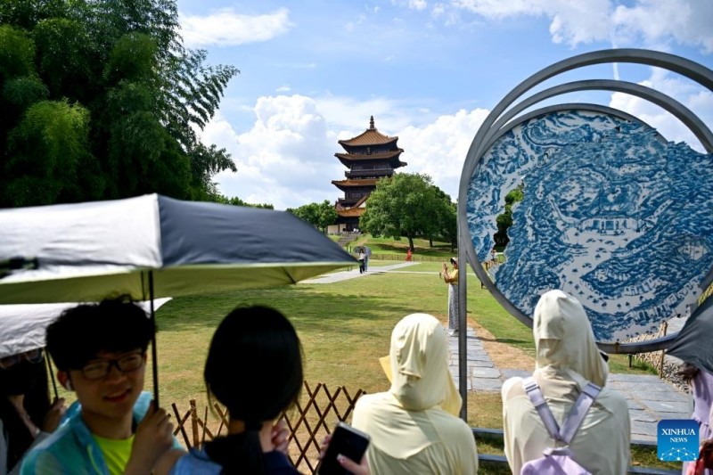 Η παλι? συνοικ?α στην επαρχ?α Τζιανγκσ? τη? Κ?να? μετατρ?πεται σε ακμ?ζον κ?ντρο πολιτιστικ?? καινοτομ?α? και τουρισμο?