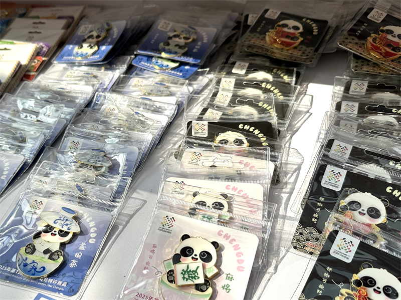 Οι μασκ?τ ?Σου Μπαο? και ?Τζιν Ζ?ι? σα? στ?λνουν μια πρ?σκληση για του? Παγκ?σμιου? Αγ?νε? τη? π?λη? Τσενγκντο?