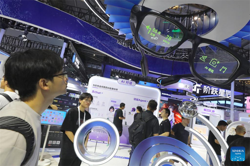 Το Παγκ?σμιο Συν?δριο Τεχνητ?? Νοημοσ?νη? για το 2025 παρουσι?ζει ποικ?λα σεν?ρια εφαρμογ?? τη? Τεχνητ?? Νοημοσ?νη?