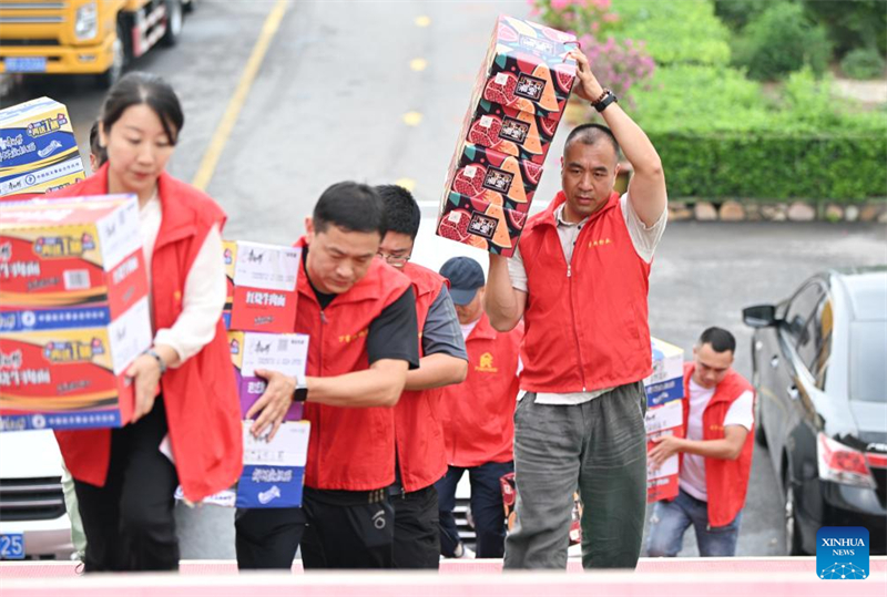 Επιχειρ?σει? ?κτακτη? αν?γκη? σε εξ?λιξη για τα πλημμυρ?πληκτα χωρι? στον Δ?μο Τιεντζ?ν