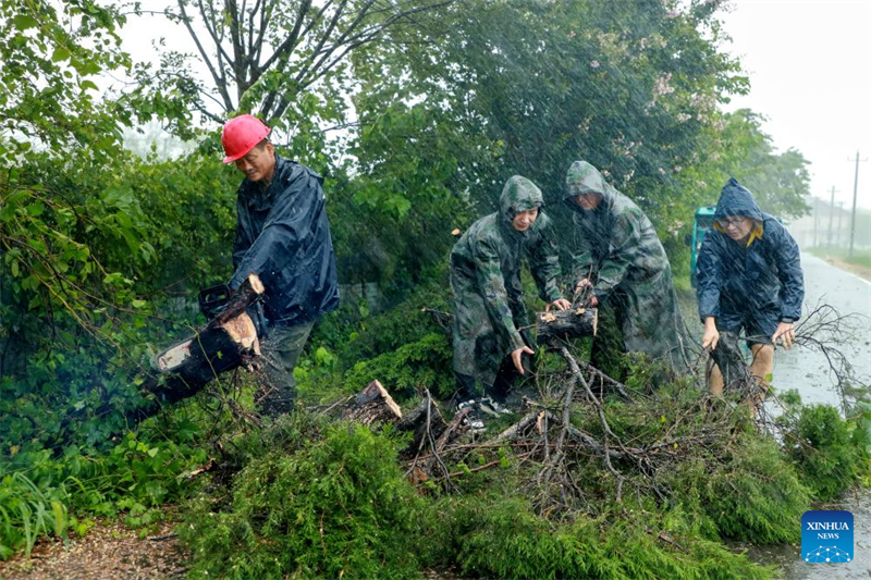 Οι επαρχ?ε? τη? Ανατολικ?? Κ?να? ενισχ?ουν την πρ?ληψη καταστροφ?ν για τον τυφ?να Co-May