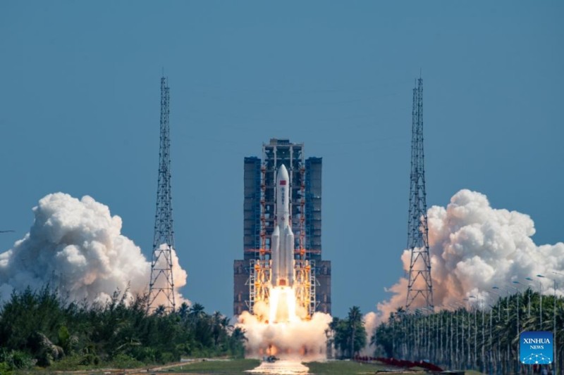 Η Κ?να εκτ?ξευσε ν?α ομ?δα δορυφ?ρων διαδικτ?ου