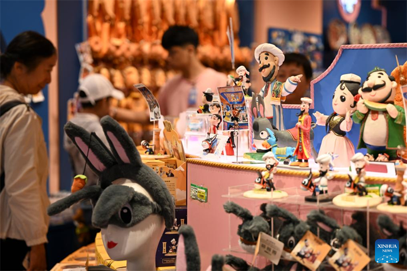 Το Μεγ?λο Παζ?ρι εισ?ρχεται στην περ?οδο τουριστικ?? αιχμ?? στην επαρχ?α Σινγι?νγκ