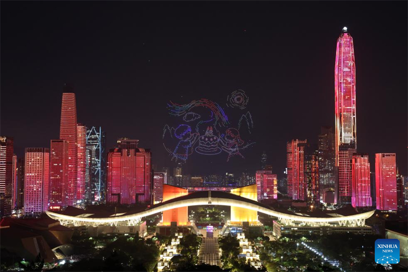 Διοργαν?θηκε σ?ου με drones για τον εορτασμ? τη? 45η? επετε?ου τη? ειδικ?? οικονομικ?? ζ?νη? τη? π?λη Σεντζ?ν