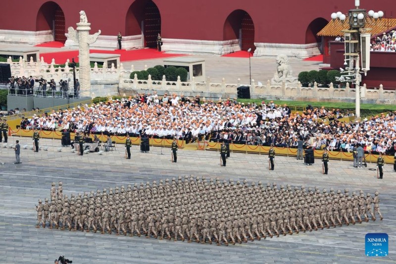 (Φωτογραφ?ε?) Η παρ?λαση τη? Κ?να? για την Ημ?ρα τη? Ν?κη? πραγματοποι?θηκε στο Πεκ?νο