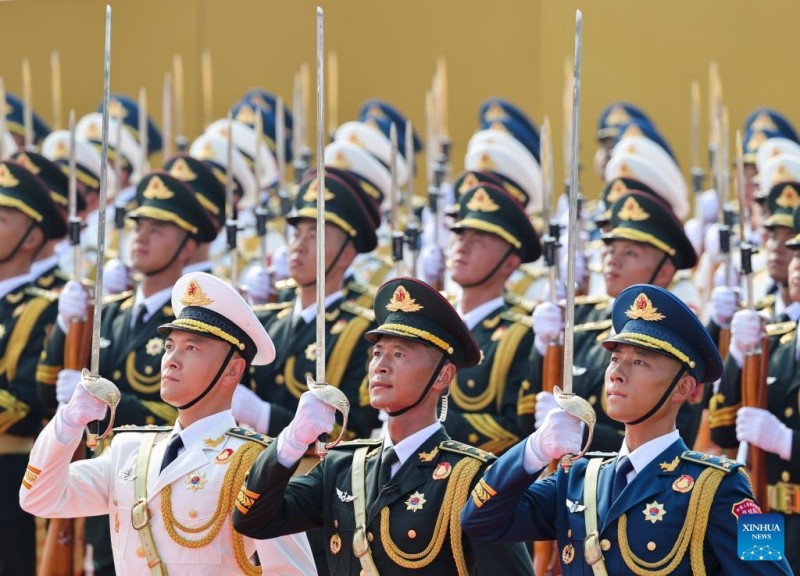 (Φωτογραφ?ε?) Η παρ?λαση τη? Κ?να? για την Ημ?ρα τη? Ν?κη? πραγματοποι?θηκε στο Πεκ?νο