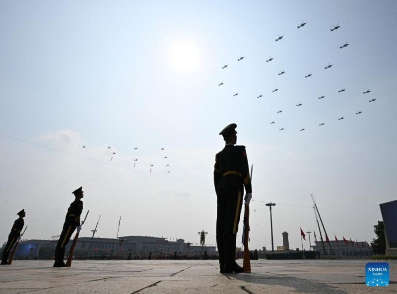 (Φωτογραφ?ε?) Η παρ?λαση τη? Κ?να? για την Ημ?ρα τη? Ν?κη? πραγματοποι?θηκε στο Πεκ?νο