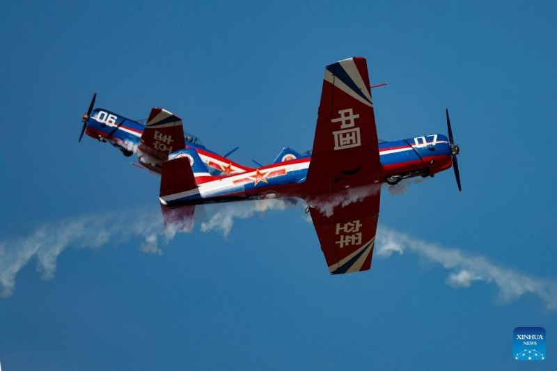 Η ανοιχτ? εκδ?λωση τη? Πολεμικ?? Αεροπορ?α? του Λα?κο? Απελευθερωτικο? Στρατο? τη? Κ?να? και η αεροπορικ? επ?δειξη Τσανγκτσο?ν ολοκληρ?θηκαν στην Κ?να