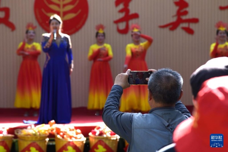 Γιορτ?ζεται το Φεστιβ?λ Συγκομιδ?? των Αγροτ?ν τη? Κ?να?