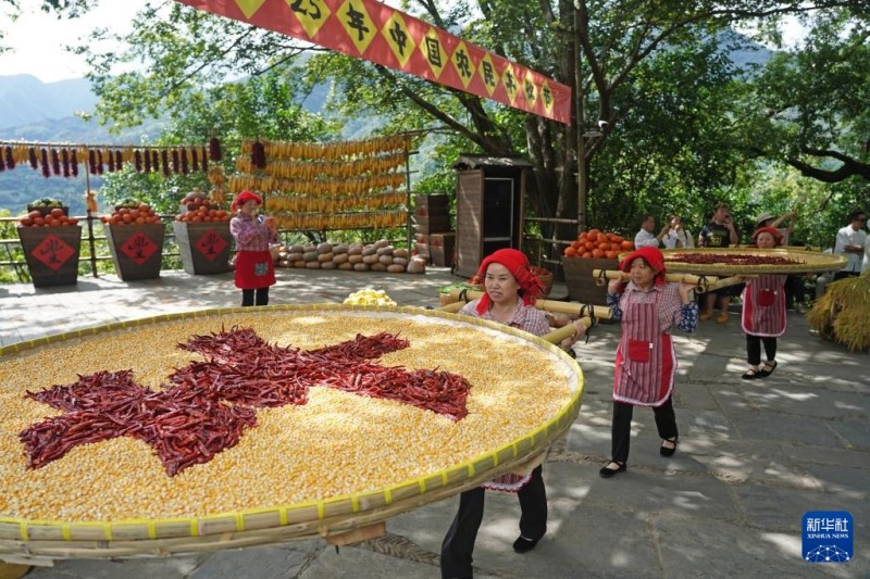 Γιορτ?ζεται το Φεστιβ?λ Συγκομιδ?? των Αγροτ?ν τη? Κ?να?