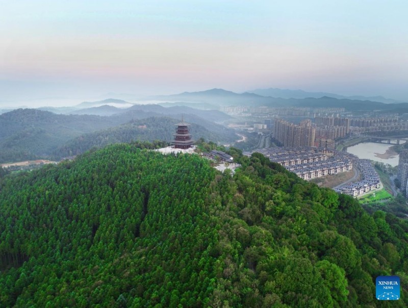 Φθινοπωριν??τοπ?α σε ?λη την Κ?να