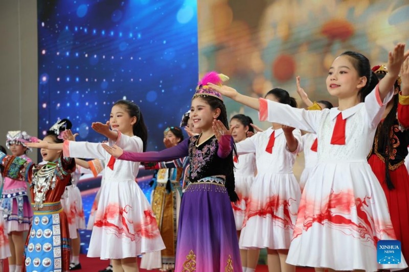 ?κθεση που παρουσι?ζει την πρ?οδο τη? Κ?να? στον τομ?α τη? ψηφιακ?? και ?ξυπνη? ενδυν?μωση? των γυναικ?ν και των κοριτσι?ν στο Πεκ?νο