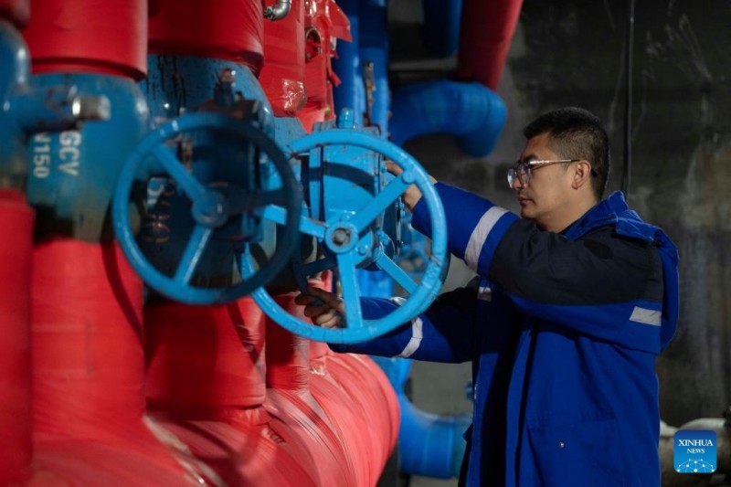 Η Χαρμπ?ν τη? Κ?να? εισ?ρχεται στην περ?οδο θ?ρμανση?