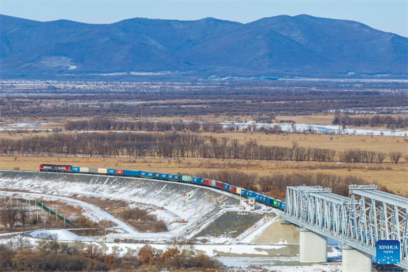 Το Σιδηροδρομικ? Λιμ?νι τη? π?λη? Τονγκτζι?νγκ αναδεικν?εται σε βασικ? τμ?μα του ανατολικο? διαδρ?μου τη? σιδηροδρομικ?? γραμμ?? μεταφορ?? εμπορευμ?των Κ?να?-Ευρ?πη?